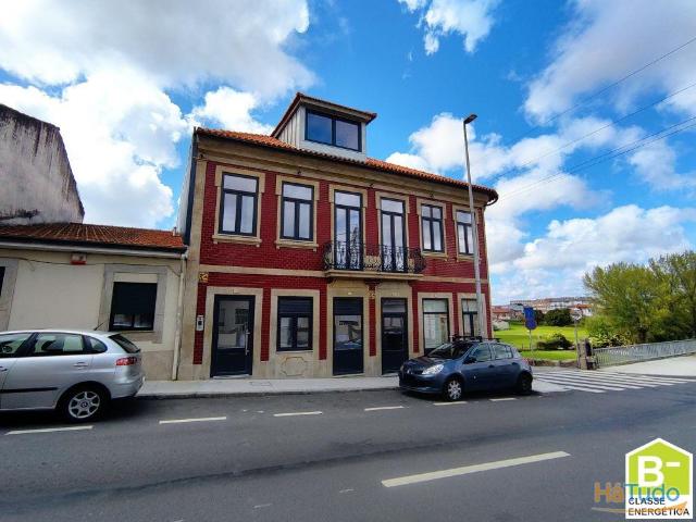 Apartamento T1 renovado Amial S. Mamede Infesta 2939 | 26064093297