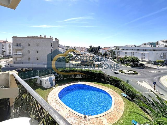 Apartamento T1 Renovado com piscina em Albufeira