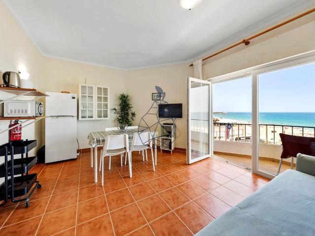 Apartamento T1 Renovado com Vista Mar na Praia da Rocha, Portimão, Praia da Rocha