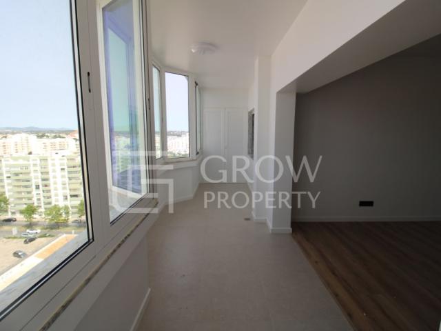 Apartamento T1 renovado em Quarteira