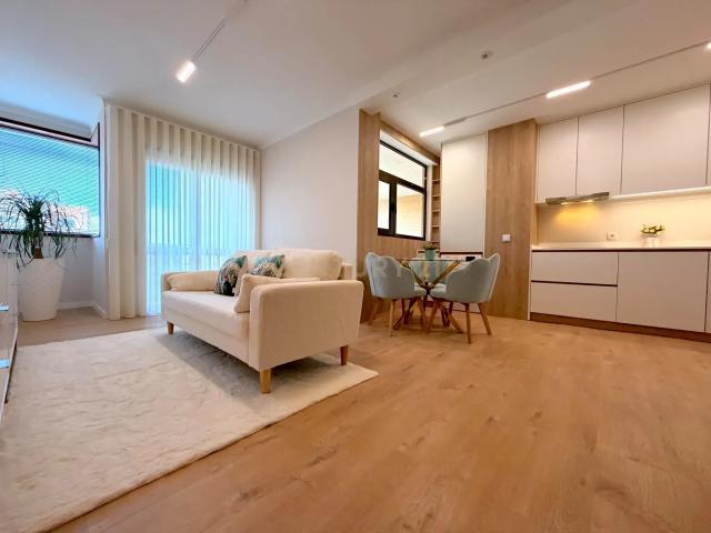 Apartamento T1 Renovado, Mobilado e Equipado – Póvoa de Varzim, Porto
