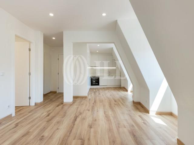 Apartamento T1, reabilitado no Príncipe Real, Lisboa