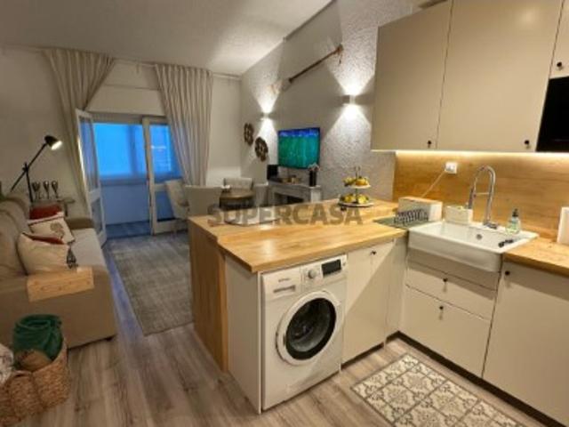Apartamento T1 Santa Cruz