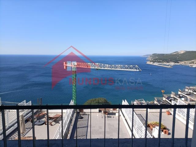 APARTAMENTO T1 COM FANTÁSTICA VISTA MAR SESIMBRA