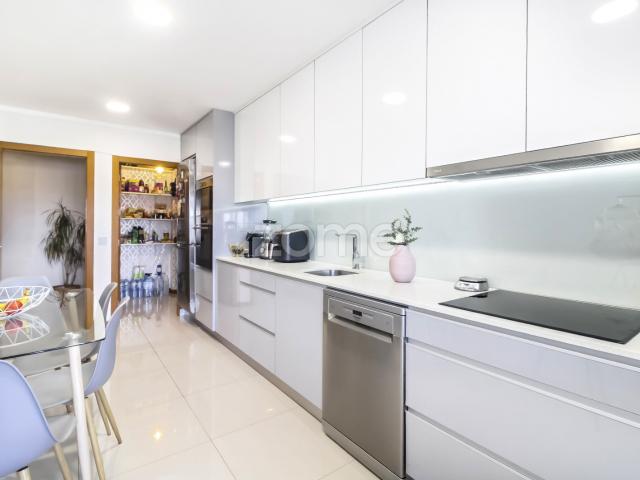 Apartamento T2+1