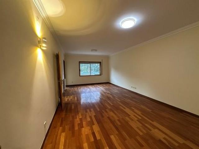 Apartamento T2+1