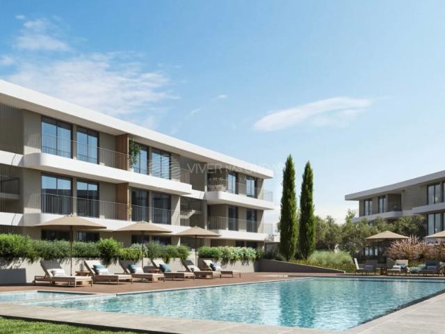 Apartamento T2+1 com a versatilidade de um T3 2º piso às portas de Lisboa