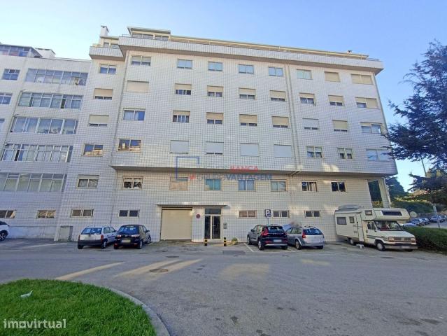 Apartamento T2+1 com garagem na Praceta Almeida Garrett, Coimbres