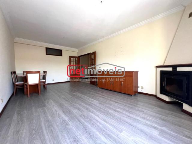 Apartamento T2+1 com Lugar de Garagem