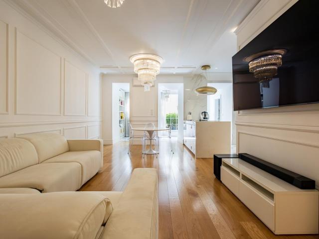 Apartamento T2+1 com Terraço de 77m² 119m² Avenidas Novas