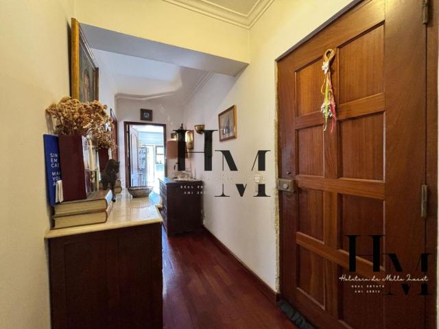 Apartamento T2+1 com Terraço e Logradouro em São João do Estoril