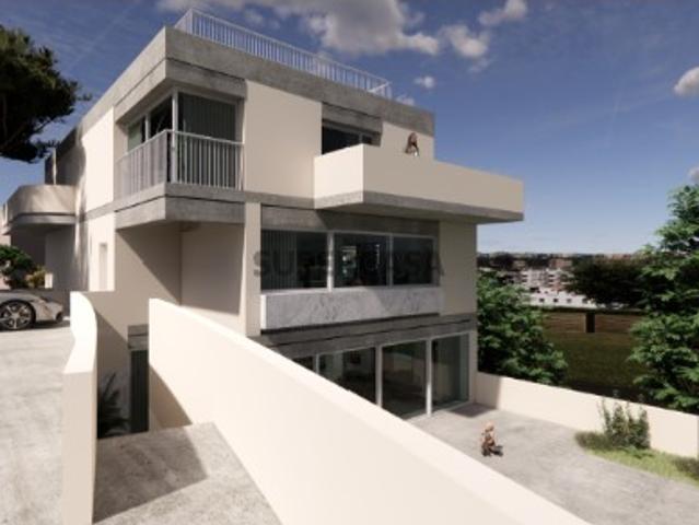 Apartamento T2+1 com terraço em Cascais