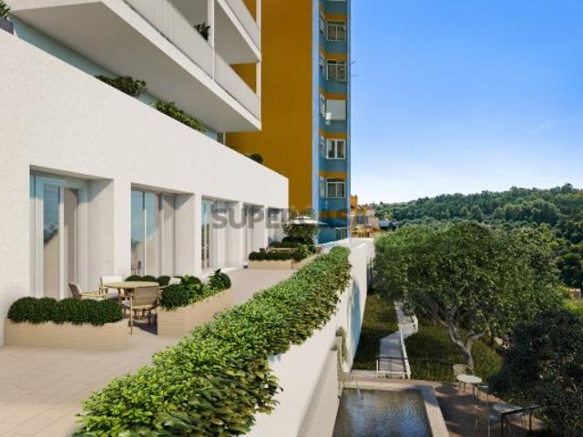 Apartamento T2+1 com terraço em novo empreendimento em Campo de Ourique