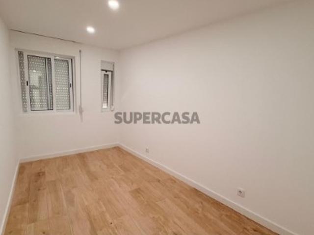 Apartamento T2+1 com terraço, totalmente remodelado Alverca do Ribatejo