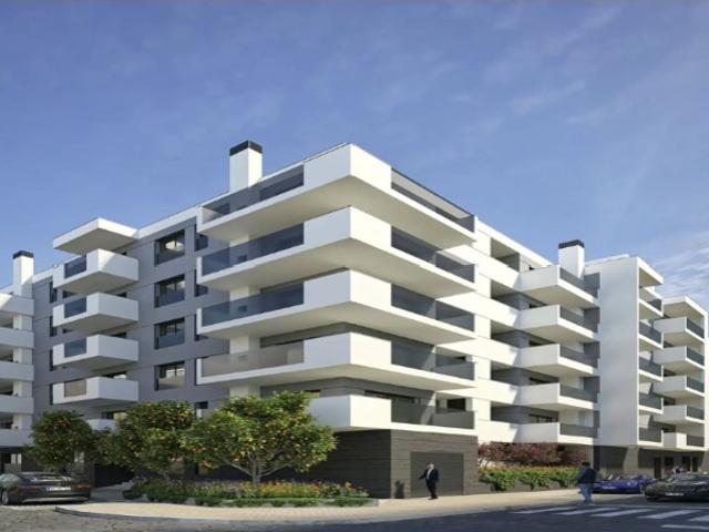 Apartamento T2+1 com varanda e garagem em novo empreendimento no Algarve