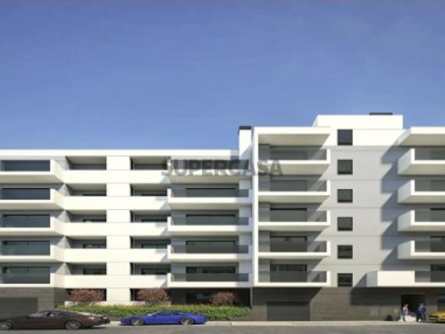 Apartamento T2+1 com varanda e garagem em novo empreendimento no Algarve