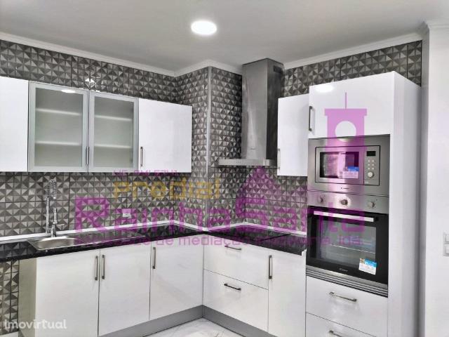 Apartamento T2+1 duplex Cacm Sintra