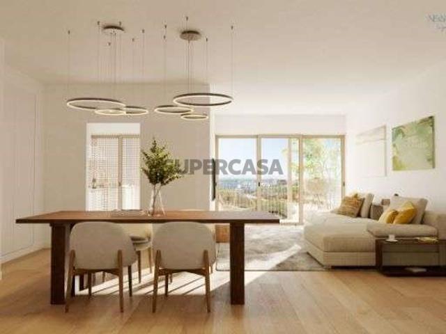 Apartamento T2+1 duplex com estacionamento em Oeiras