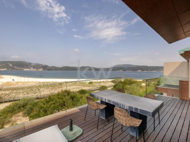 Apartamento T2+1 Duplex em Troia | Terraços | Garagem