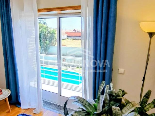 Apartamento T2+1 em Cond. Fechado Vista Mar c/ Piscina em Arcozelo 1000m Miramar
