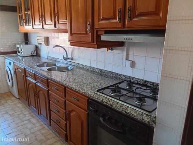 Apartamento T2+1 em Alfornelos
