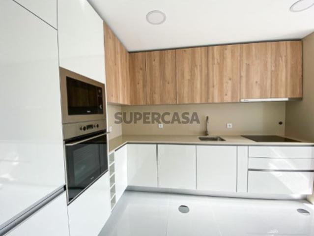 Apartamento T2+1 em Valadares