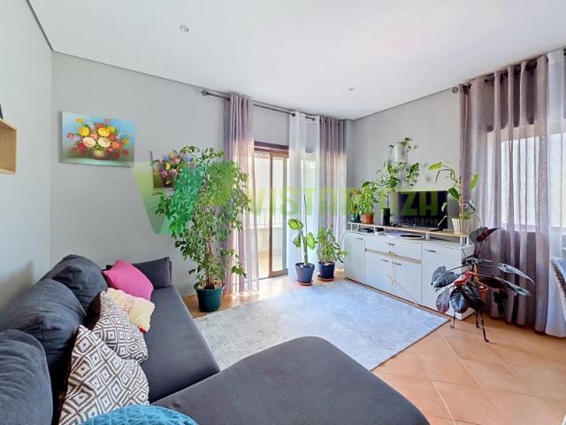Apartamento T2+1 Mobilado e Equipado no Centro de Portimão junto à Zona Ribeirinha