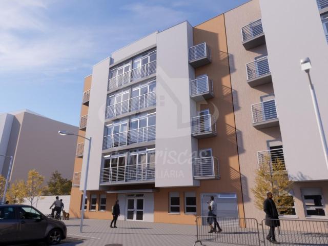 Apartamento T2+1 novo com terraço privativo e arqueamento Vialonga
