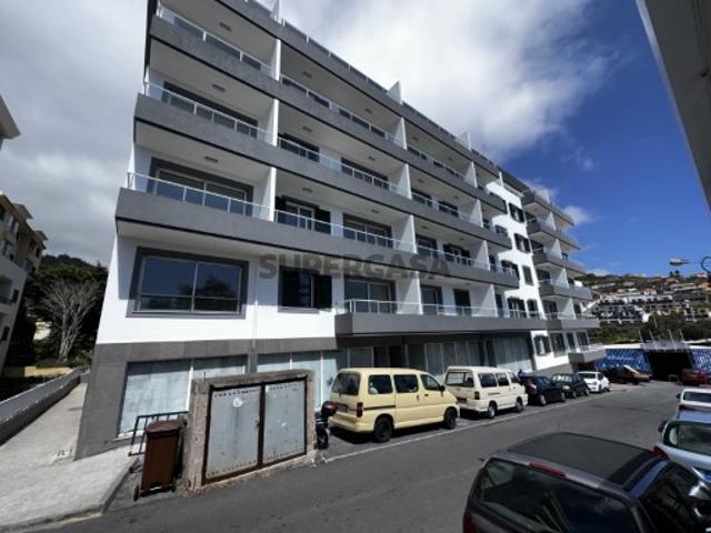 Apartamento T2+1 no Caniço no Edifício Girassol II