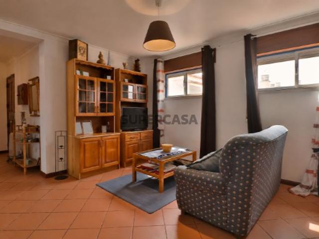 Apartamento T2 no Centro de Santa Cruz a 150 metros da Praia EXCLUSIVO WEST LIFE