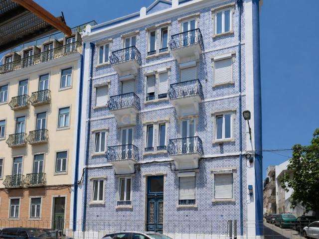 Apartamento T2+1 na Graça com Patio Privativo