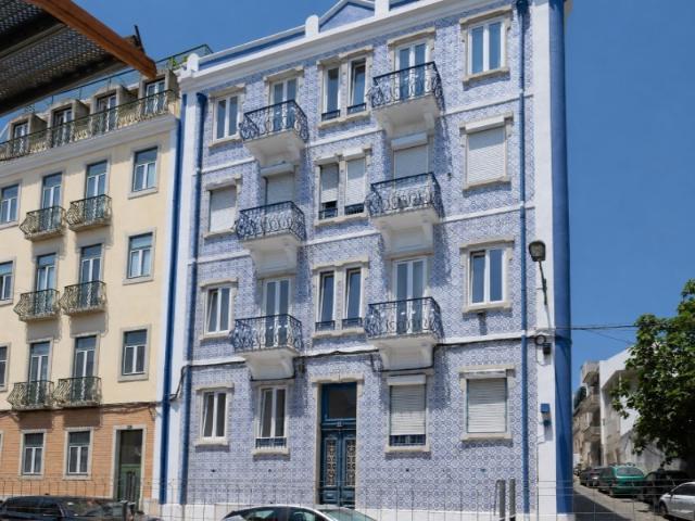 Apartamento T2+1 na Graça com Patio Privativo