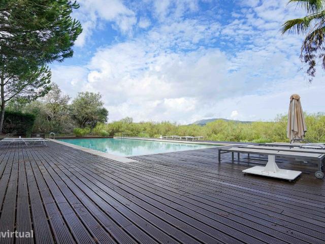 Apartamento T2+1 na praia venda em Tria