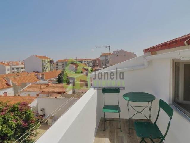Apartamento T2+1 Remodelado | Baixa da Banheira