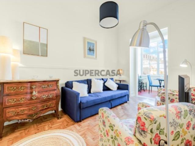 Apartamento T2+1, Renovado, Av. Novas, Lisboa