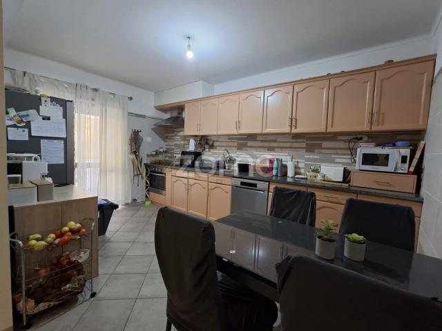 Apartamento T2+1 Renovado na Vila de Arganil com TERRENO E ANEXO