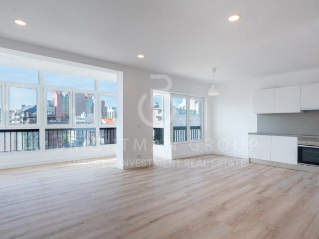 Apartamento T2+1 renovado, nas Avenidas Novas, Lisboa
