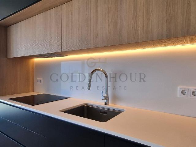 Apartamento T2+1 Venda em Mafamude e Vilar do Paraíso,Vila N. 107m² Oliveira Do Douro