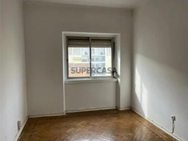 Apartamento T2+1/Garagem/quintal