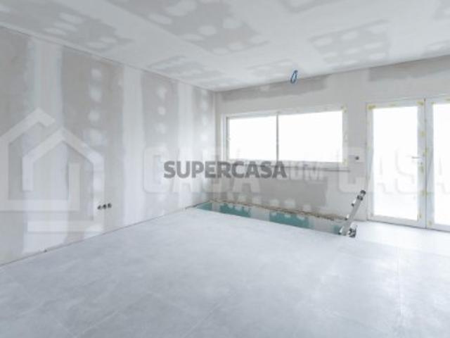 Apartamento T2+2 Duplex A Gumirães