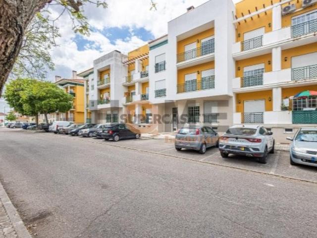 ? Apartamento T2+2 |Totalmente Remodelado Quinta de São Miguel, Almeirim