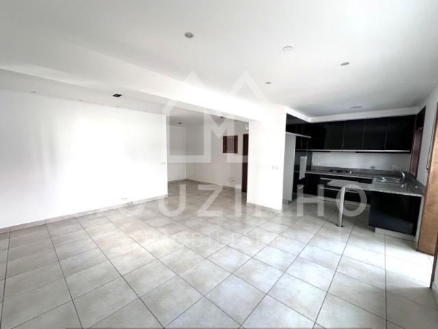 Apartamento T2 com Excelente Luminosidade e 3 Frentes na Póvoa de Varzim