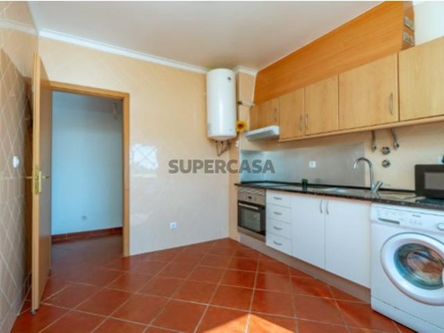 Apartamento T2 + 1 na Ota