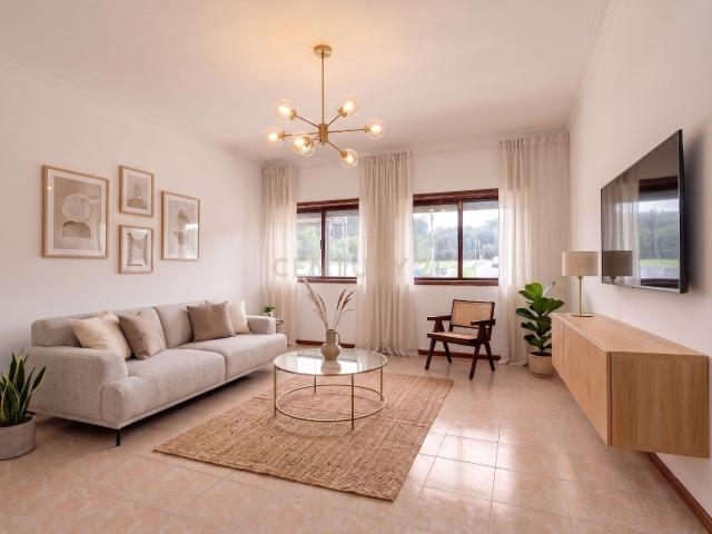 Apartamento T2 +1 com Varanda e Box fechada