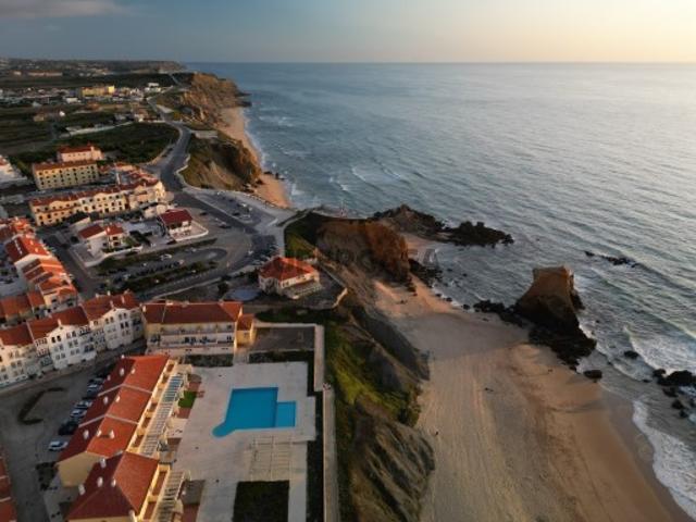 Apartamento T2 + 1 com vista Mar em Santa Cruz Torres Vedras