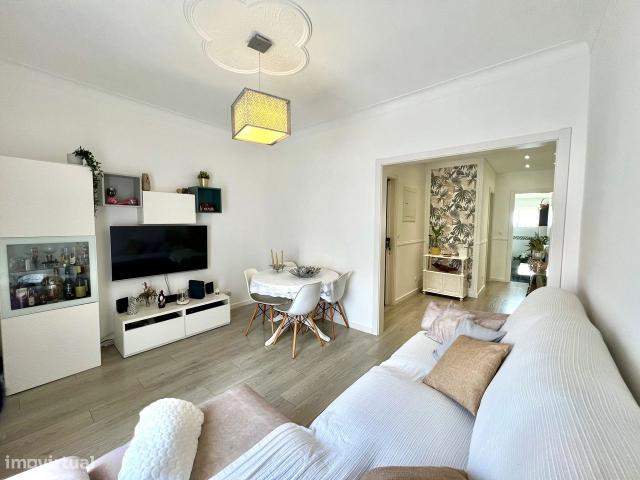 Apartamento T2 +1 em Almada totalmente remodelado