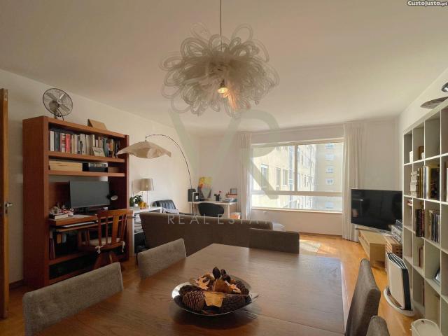 Apartamento t2 + 1 junto à psp do parque das nações