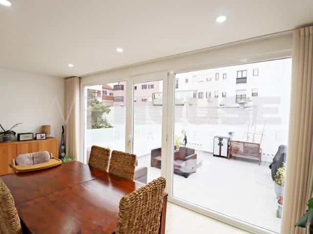 Apartamento T2 +1Centro BARREIRO com Terraço de 34m2 e Excelentes Áreas Conforto, Modernidade e Localização Privilegiada