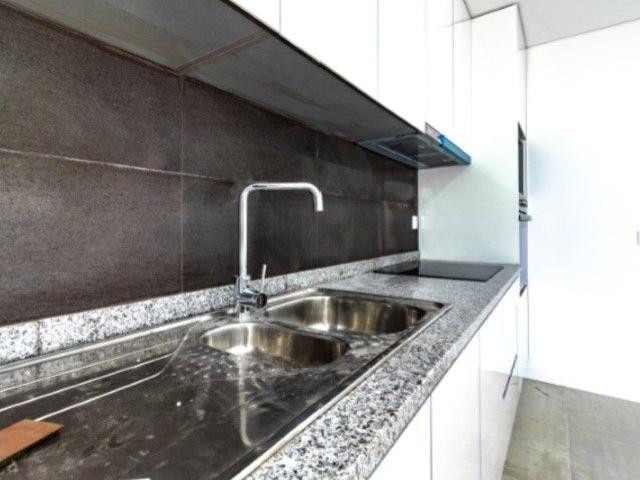 Apartamento T2 2 andar Frente Novo com Garagem