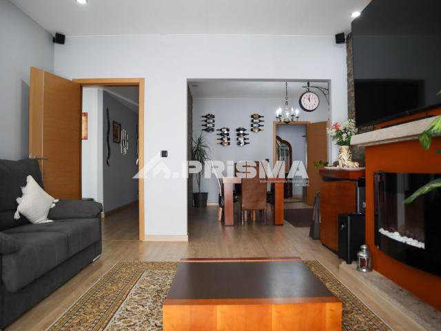 Apartamento T2 + 2 com Terraço para venda no Centro de Castelo Branco